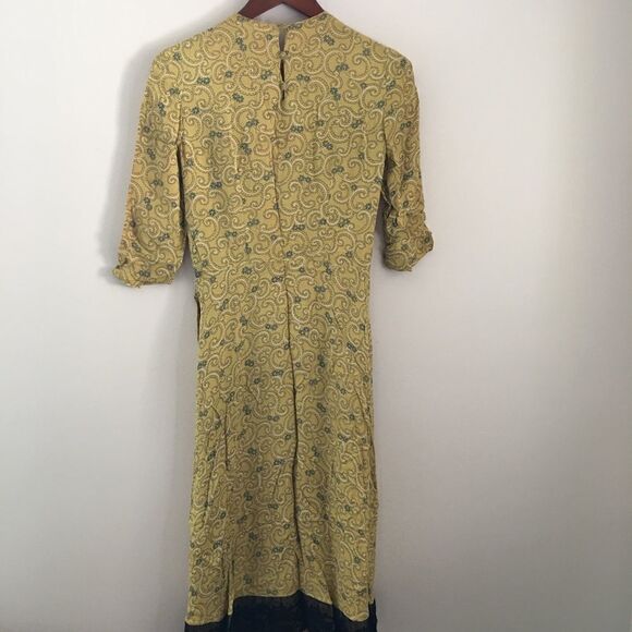 Vintage yellow beaded cottagecore dress by Joan Nortan Irwin - Picture 6 of 12
